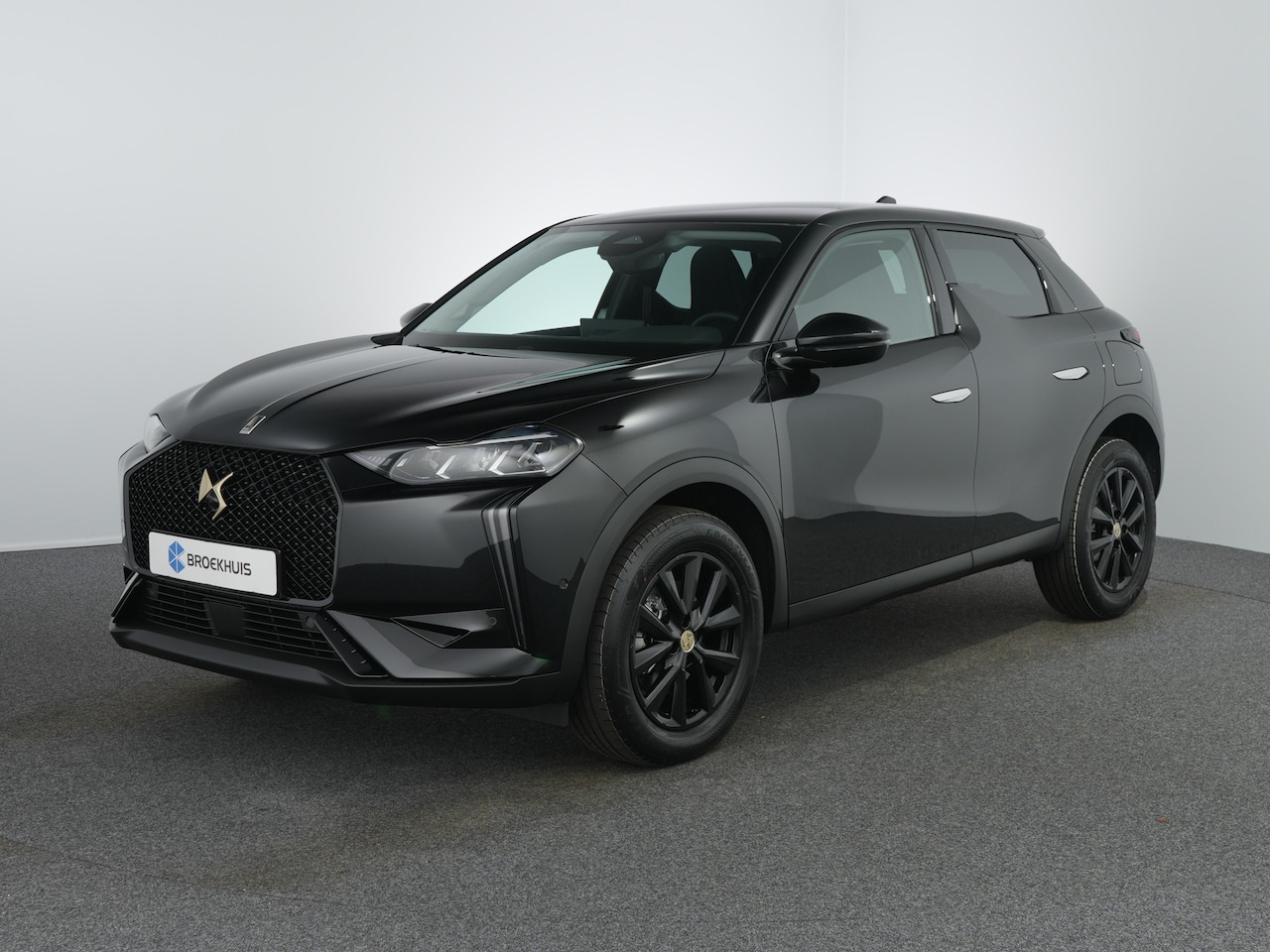 DS 3 - Performance Line | 17" lichtmetalen velgen DUBLIN | DS Iris Navigatie System | Draadloze A - AutoWereld.nl