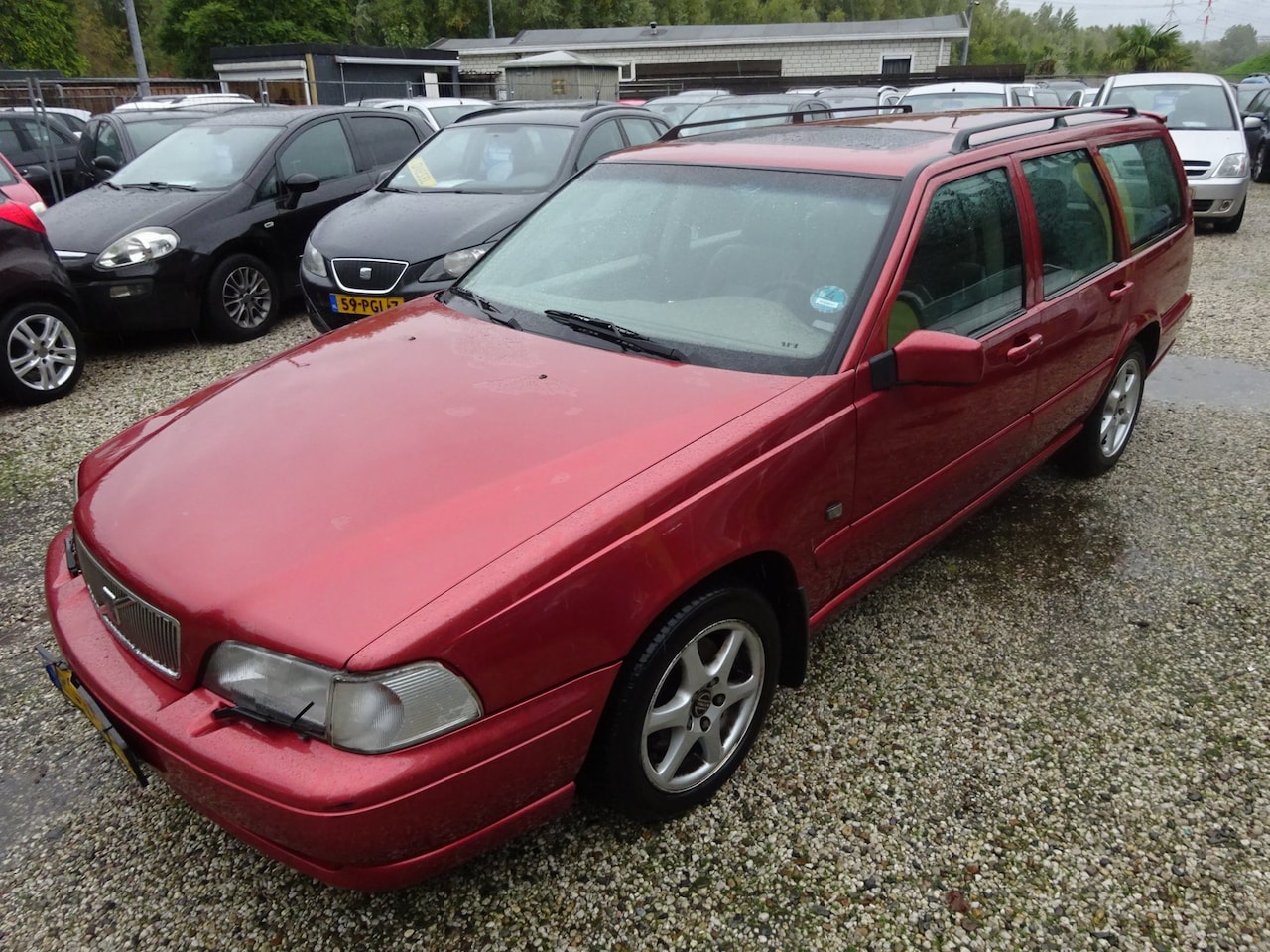 Volvo V70 - 2.5 T automaat trekhaak cruise control - AutoWereld.nl