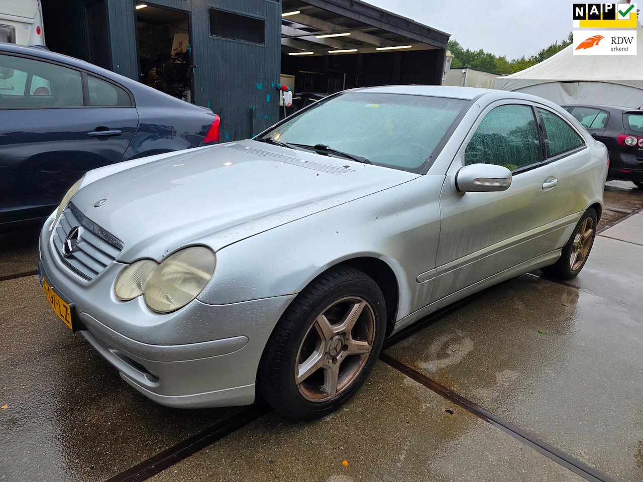 Mercedes-Benz C-klasse Sportcoupé - 180 180 - AutoWereld.nl