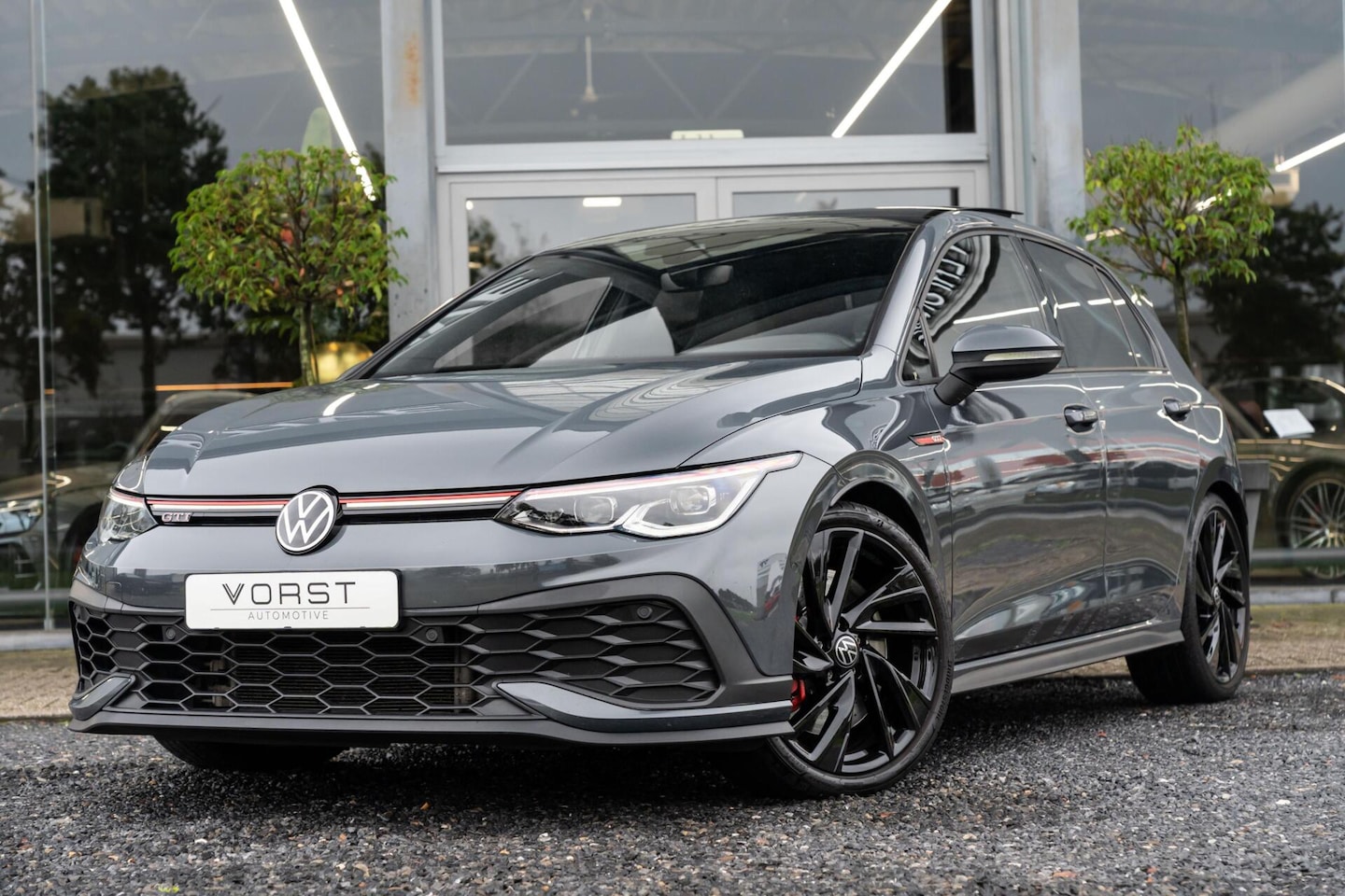 Volkswagen Golf - 2.0 TSI GTI Clubsport Pano DCC ACC Leer - AutoWereld.nl