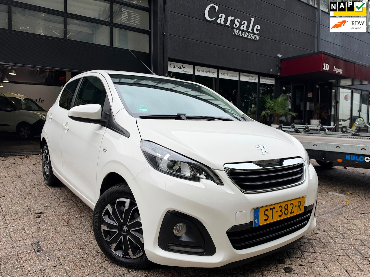 Peugeot 108 - 1.0 e-VTi Active CarPlay - AutoWereld.nl