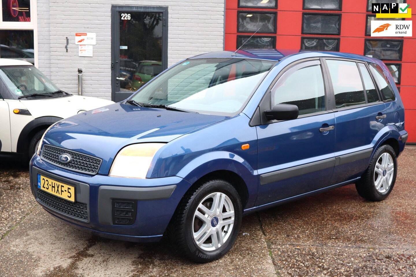 Ford Fusion - 1.4-16V Cool & Sound,Airco,157.000 km, Nwe Distrib - AutoWereld.nl