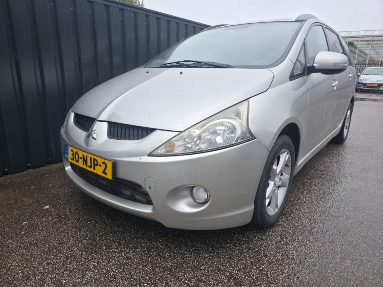 Mitsubishi Grandis - 2.4-16V Intense | 7-pers. | trekh.| cruise | ac | leer | 1e eigenaar - AutoWereld.nl