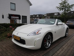 Nissan 370Z Roadster - 3.7 V6 AUT F-1 FACELIFT|STOELKOELING|NAVIGATIE|AKRAPOVIC|CAMERA|DEALER ONDERHOUDEN|ZEER MO