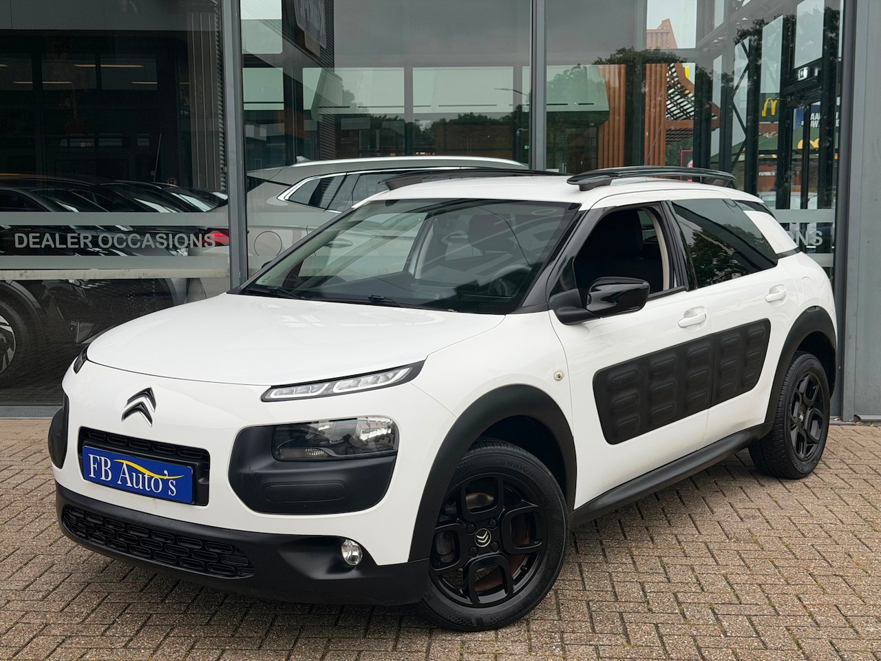 Citroën C4 Cactus - 1.2 PureTech Shine Airco Lmv - AutoWereld.nl