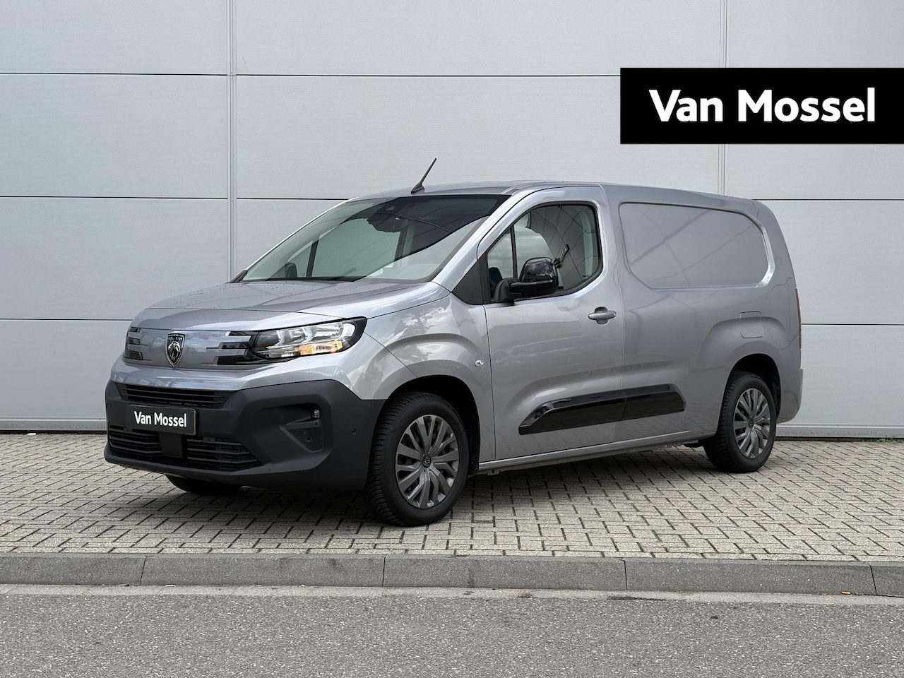 Peugeot Partner - 1.5 BlueHDi 130 EAT8 S&S L2 | Automaat | Camera | Trekhaak | Climate control | Apple Carpl - AutoWereld.nl