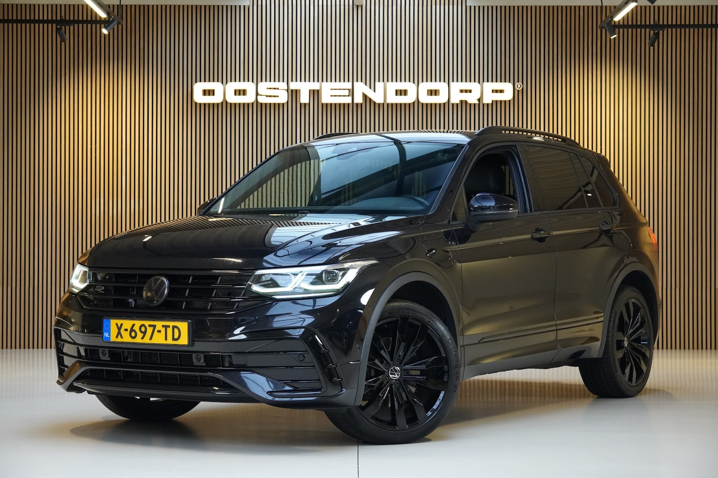 Volkswagen Tiguan - 1.4TSI/245pk eHybrid R-Line Blackstyle|2023|20"Suzuka|Trekhaak|21"Blackstyle|PDC|Camera+As - AutoWereld.nl