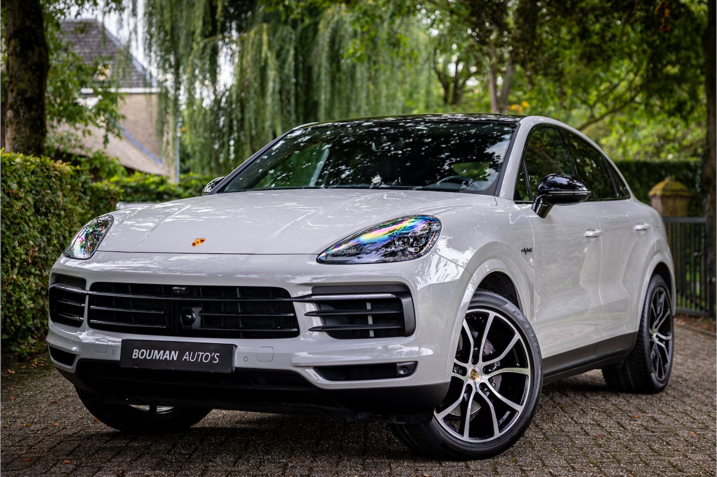 Porsche Cayenne Coupé - 3.0 E-Hybrid Stoelventilatie Sport Chrono Sportuitlaat Panorama - AutoWereld.nl