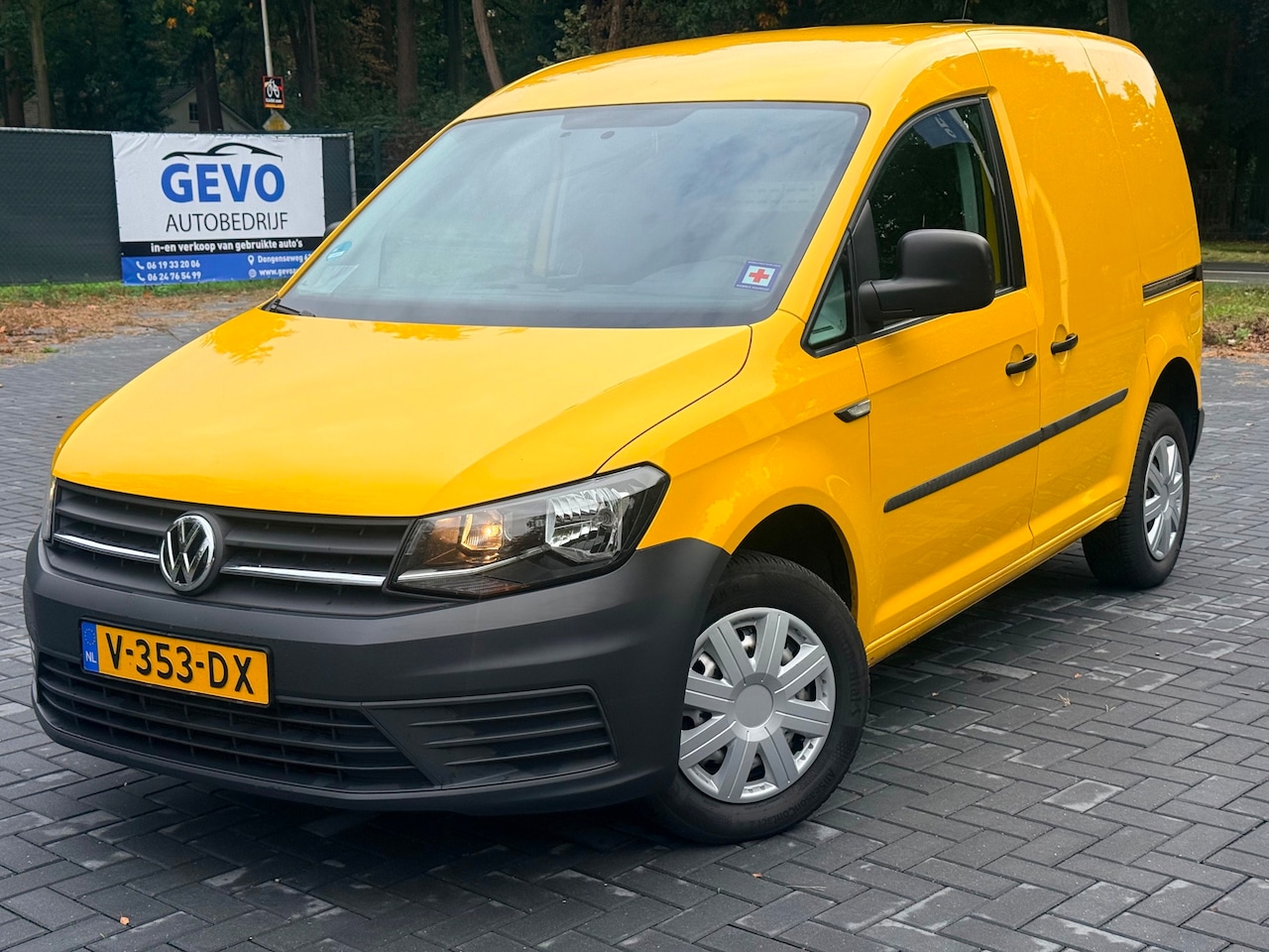 Volkswagen Caddy - 1.6 TDI L1H1 Trendline/Automaat/Airco/Cruise/NAP - AutoWereld.nl