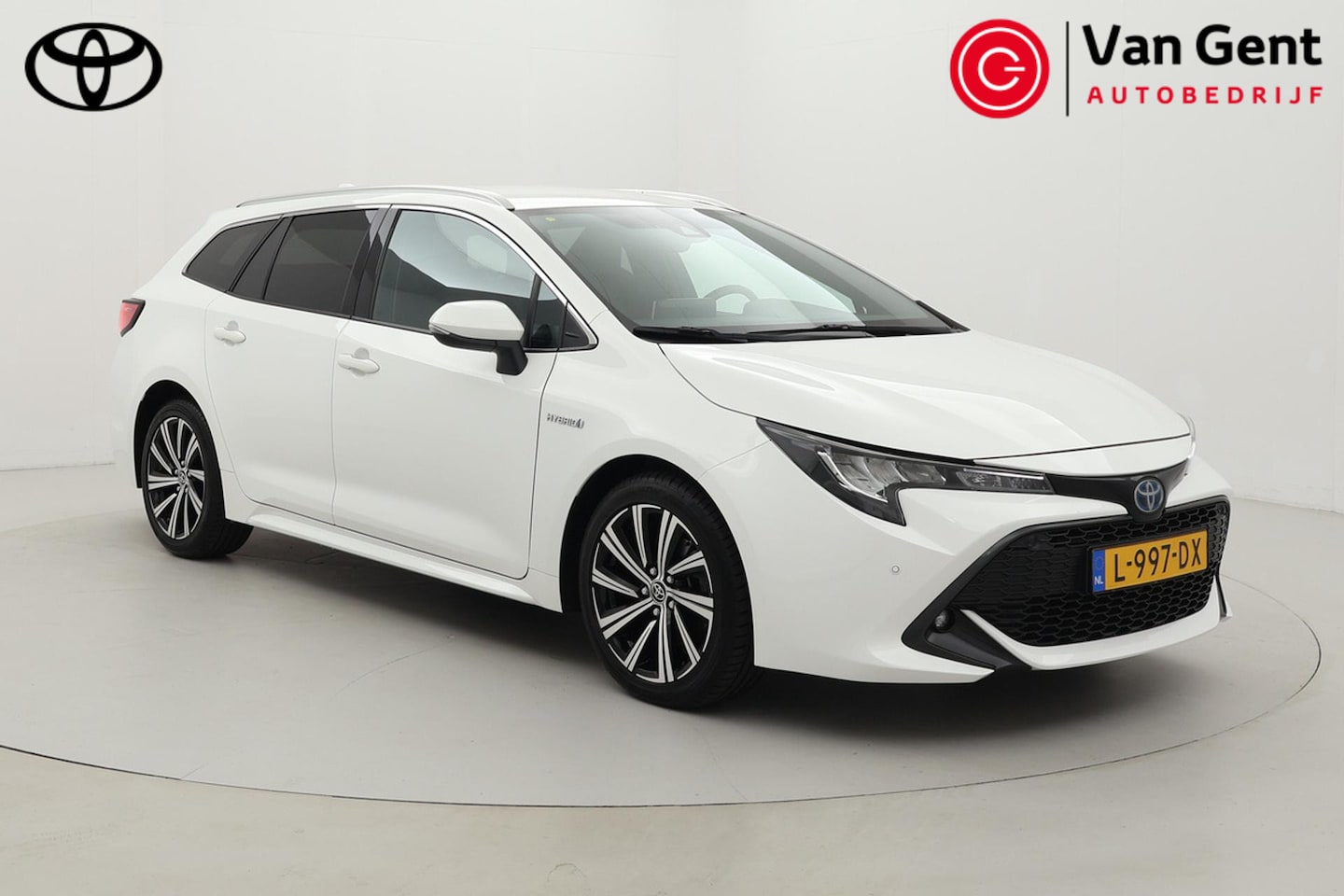 Toyota Corolla Touring Sports - 2.0 Hybrid Business Plus | Apple Carplay / Android Auto | Stoelverwarming | Adaptive Cruis - AutoWereld.nl