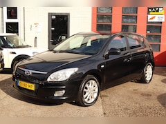 Hyundai i30 - 1.6i Dynamic Luxe , AIRCO, SPORTVELGEN,