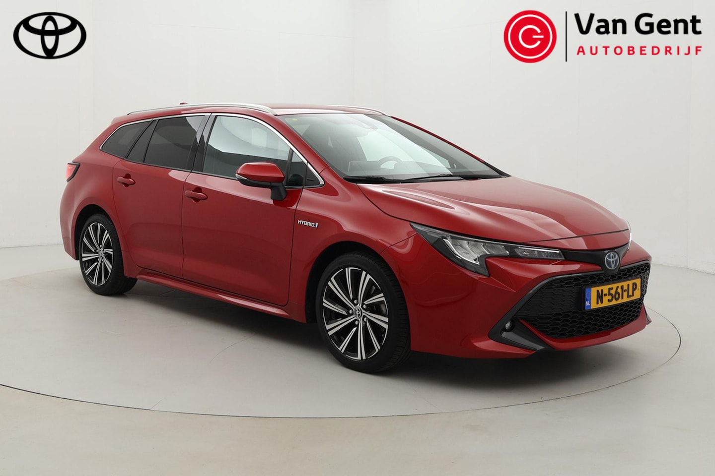 Toyota Corolla Touring Sports - 2.0 Hybrid Dynamic | Trekhaak | Apple Carplay / Android Auto | Stoelverwarming | Keyless | - AutoWereld.nl