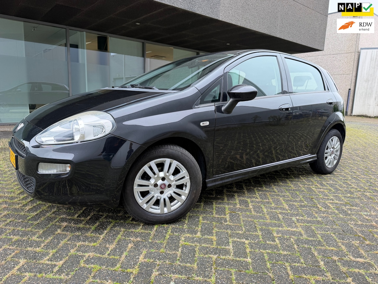 Fiat Punto Evo - 0.9 TwinAir Street. AIRCO. BJ 5-2014. APK 11-2026 - AutoWereld.nl