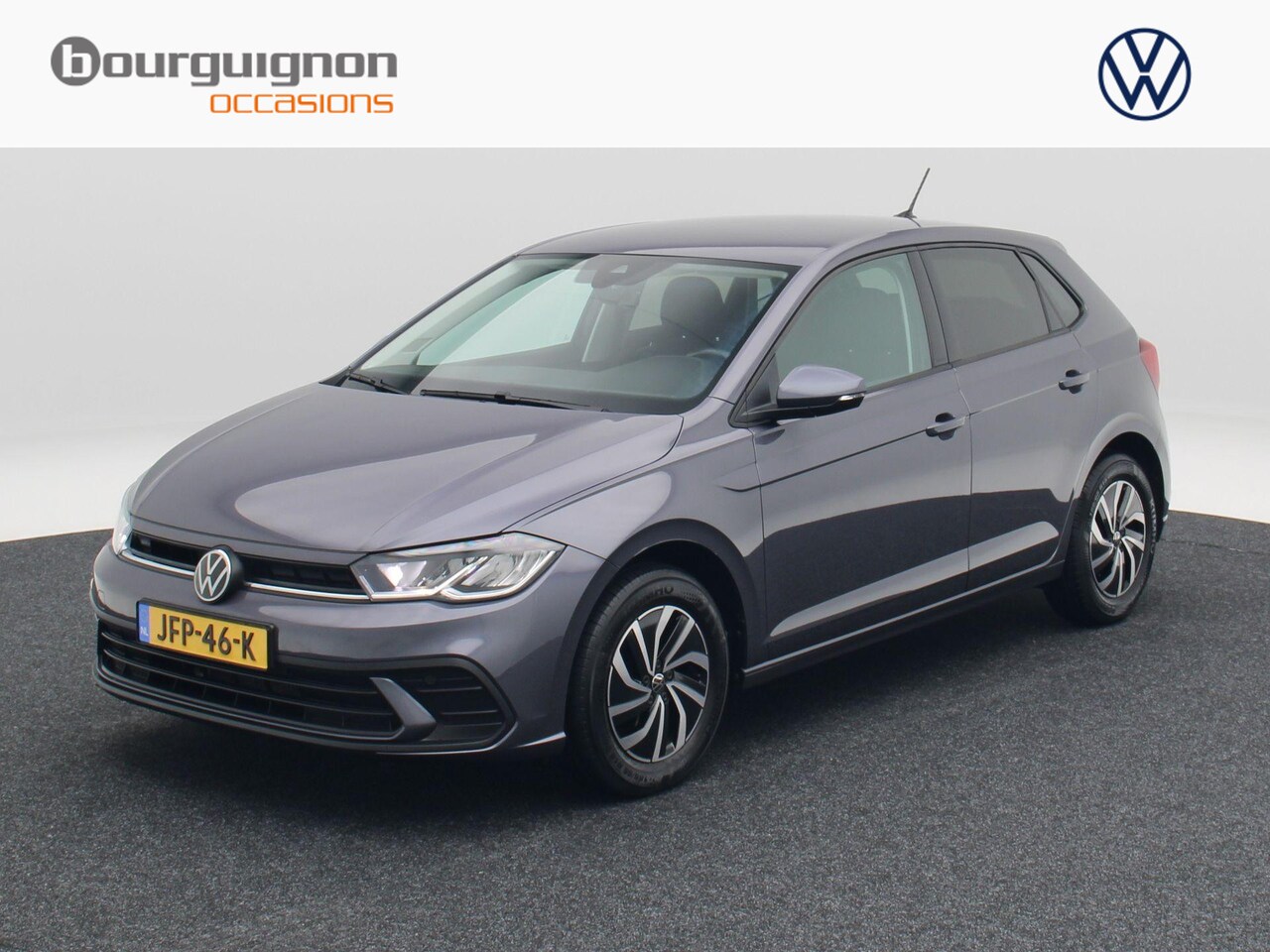 Volkswagen Polo - 1.0 TSi Life | Adaptive Cruise | Camera | Airco | CarPlay | 15 Inch | 26.874 Km !! - AutoWereld.nl