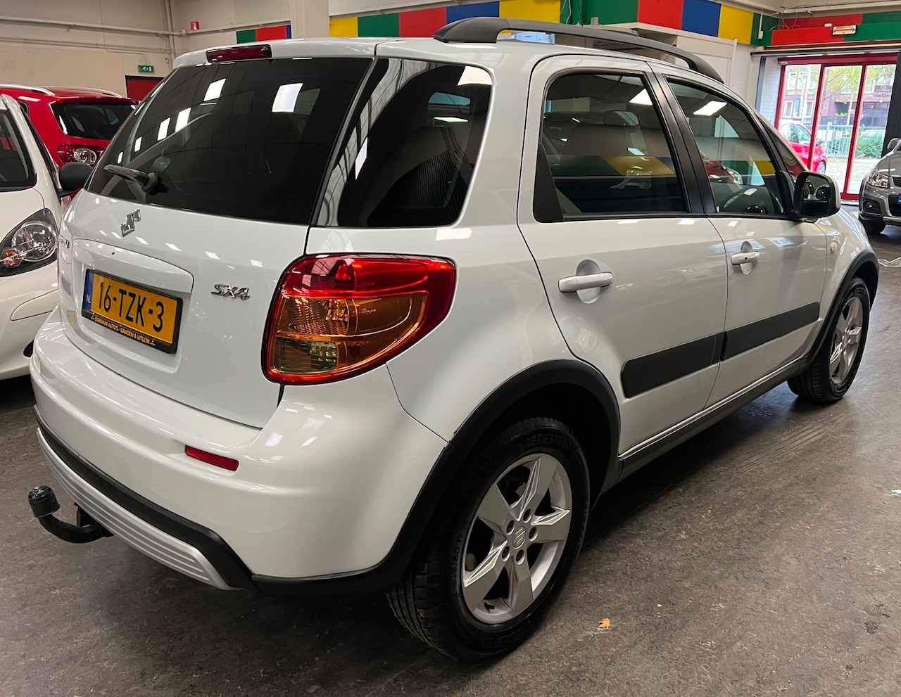 Suzuki SX4 - 1.6 Exclusive - 2e eigenaar - NAP - Airco - Keyless Entry - Trekhaak - Nette Auto. - AutoWereld.nl