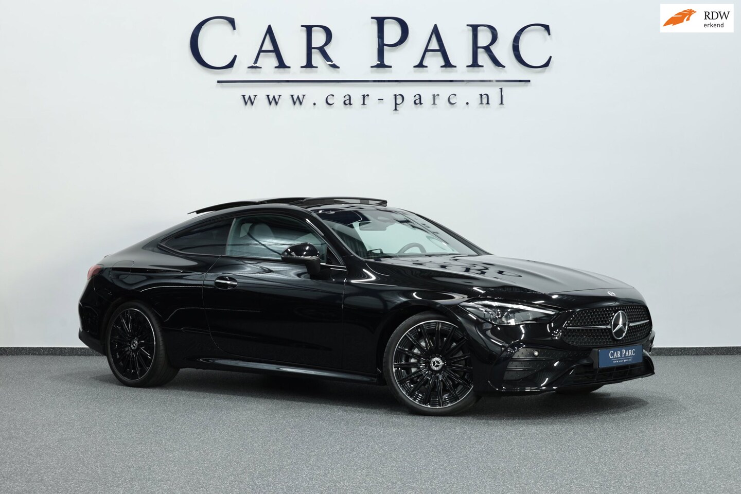 Mercedes-Benz CLE Coupé - 200 AMG Line LED/VIRTUAL/SFEER/PANORAMADAK/LEER+S.VERWARMING+MEMORY/CAM/LINE/ACC/ECC/12 MD - AutoWereld.nl