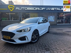 Ford Focus Wagon - 1.0 EcoBoost Titanium Business|Automaat|Camera|Trekhaak|Stoel/stuurverwarming