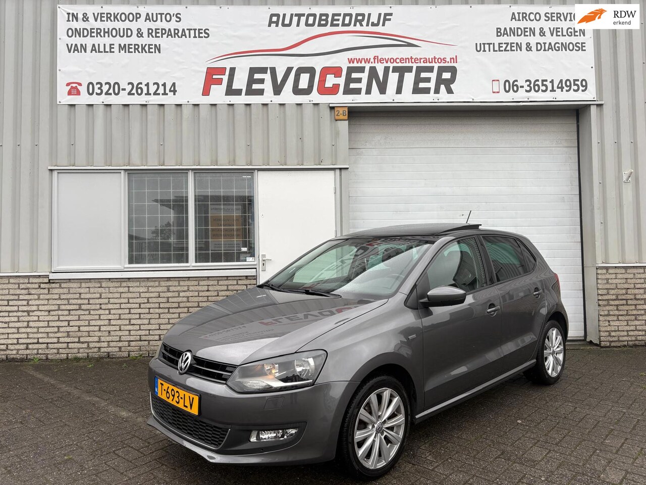 Volkswagen Polo - 1.2 TSI 90 PK AUT Bj 2014 Life Edition 5 Deurs Ecc Airco Panoramadak Navi Apple Carplay Pd - AutoWereld.nl