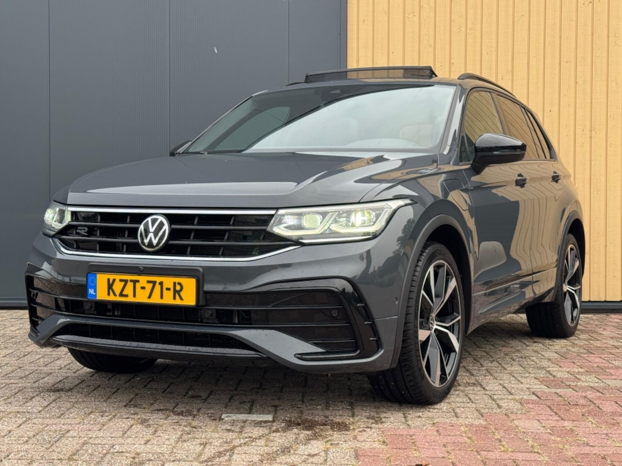 Volkswagen Tiguan - 1.4 TSI eHybrid 245pk DSG R-Line Business+ - AutoWereld.nl