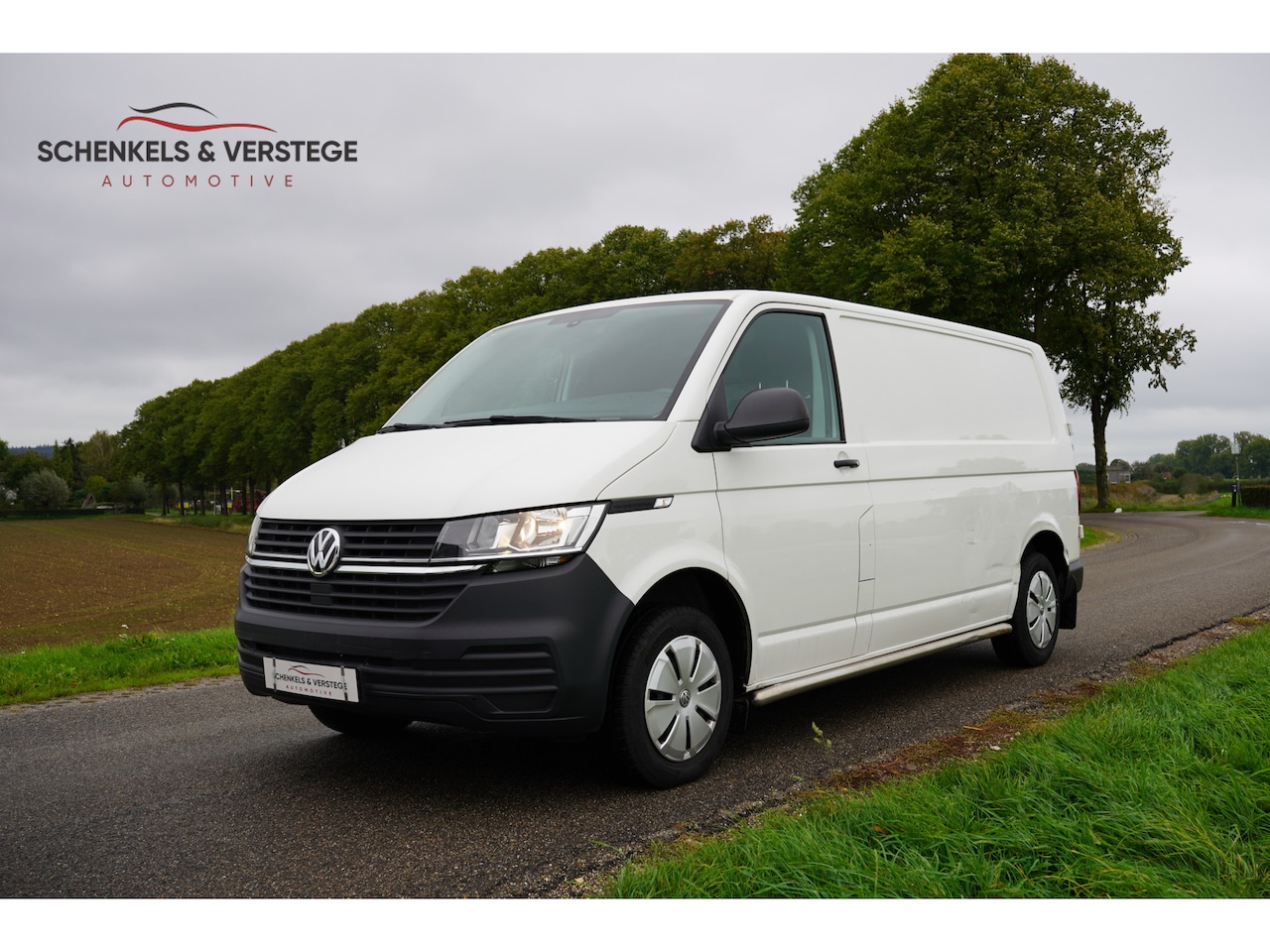 Volkswagen Transporter - 2.0 TDI L2H1 28 Comfortline / Automaat / Cruise / 3 Persoon / Airco / - AutoWereld.nl