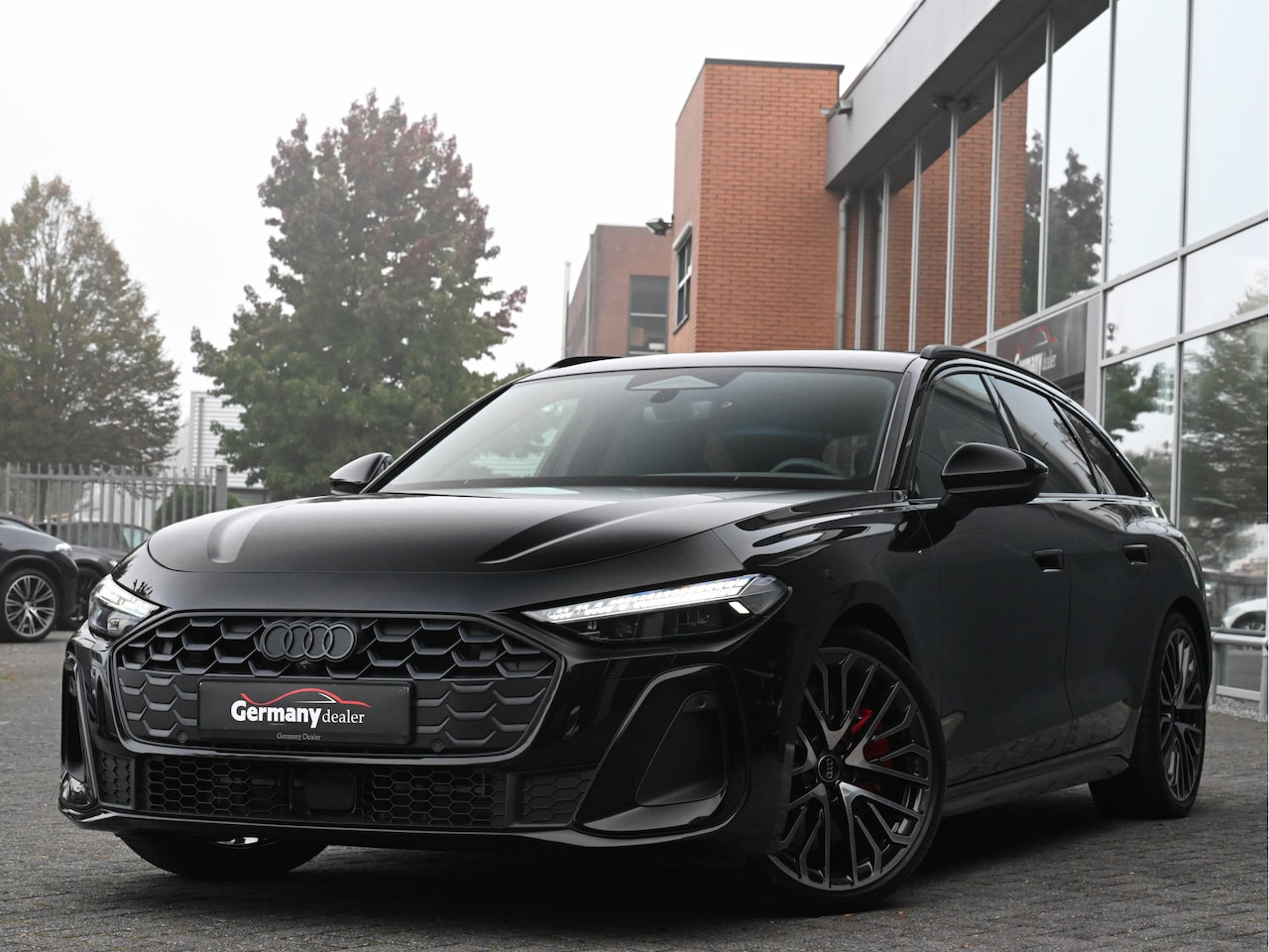 Audi A5 Avant - 2.0 eHybrid 367pk Quattro S edition RS5-Zetels Pano 20-Inch Tr-Haak M-Led B&O Motorsound 3 - AutoWereld.nl