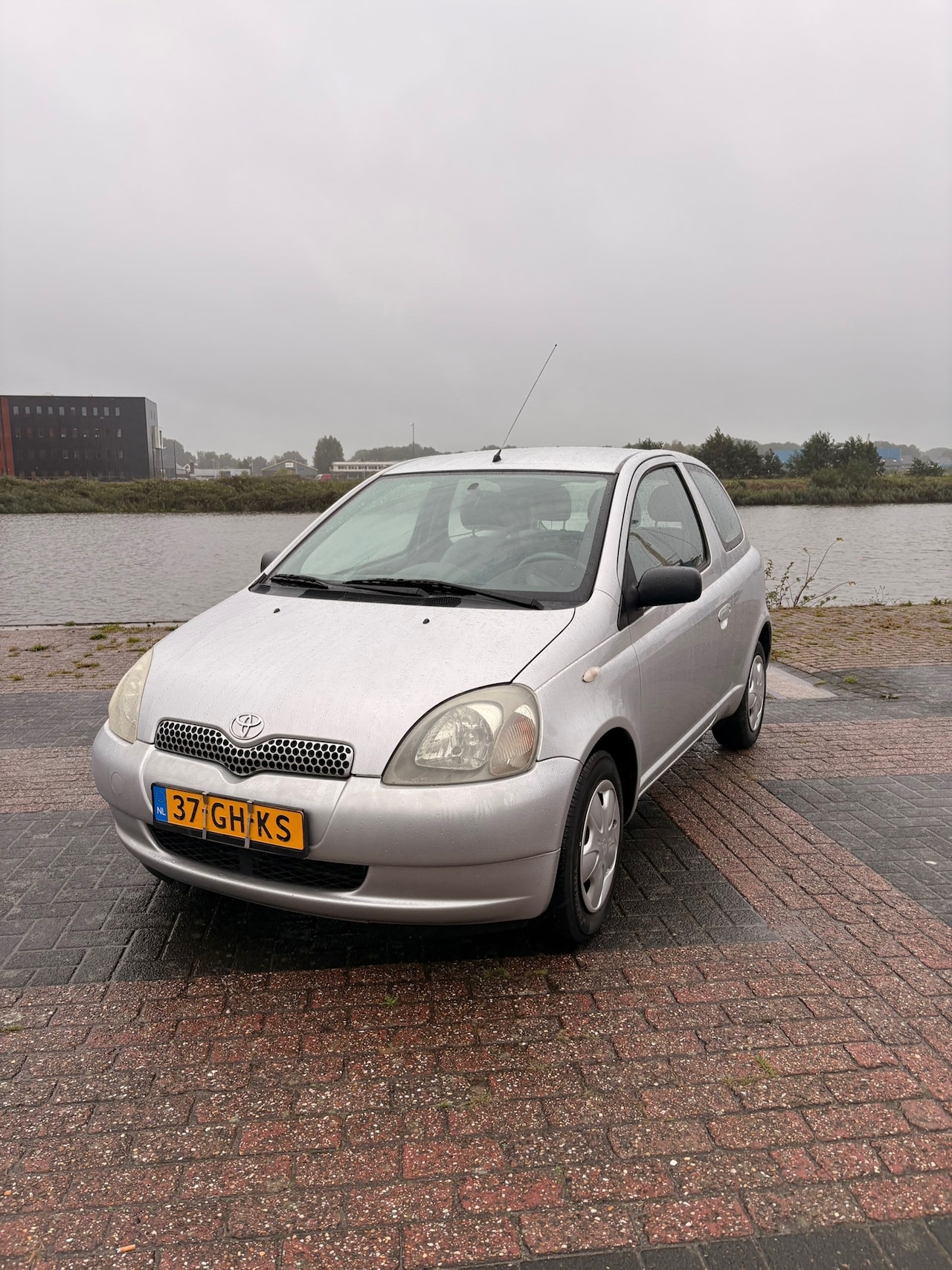 Toyota Yaris - 1.0-16V VVT-i Sol| APK 11-2027 - AutoWereld.nl