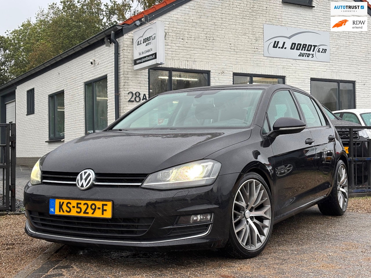 Volkswagen Golf - 1.4 TSI Highline xenon/leder/PDC/leder/vol! - AutoWereld.nl