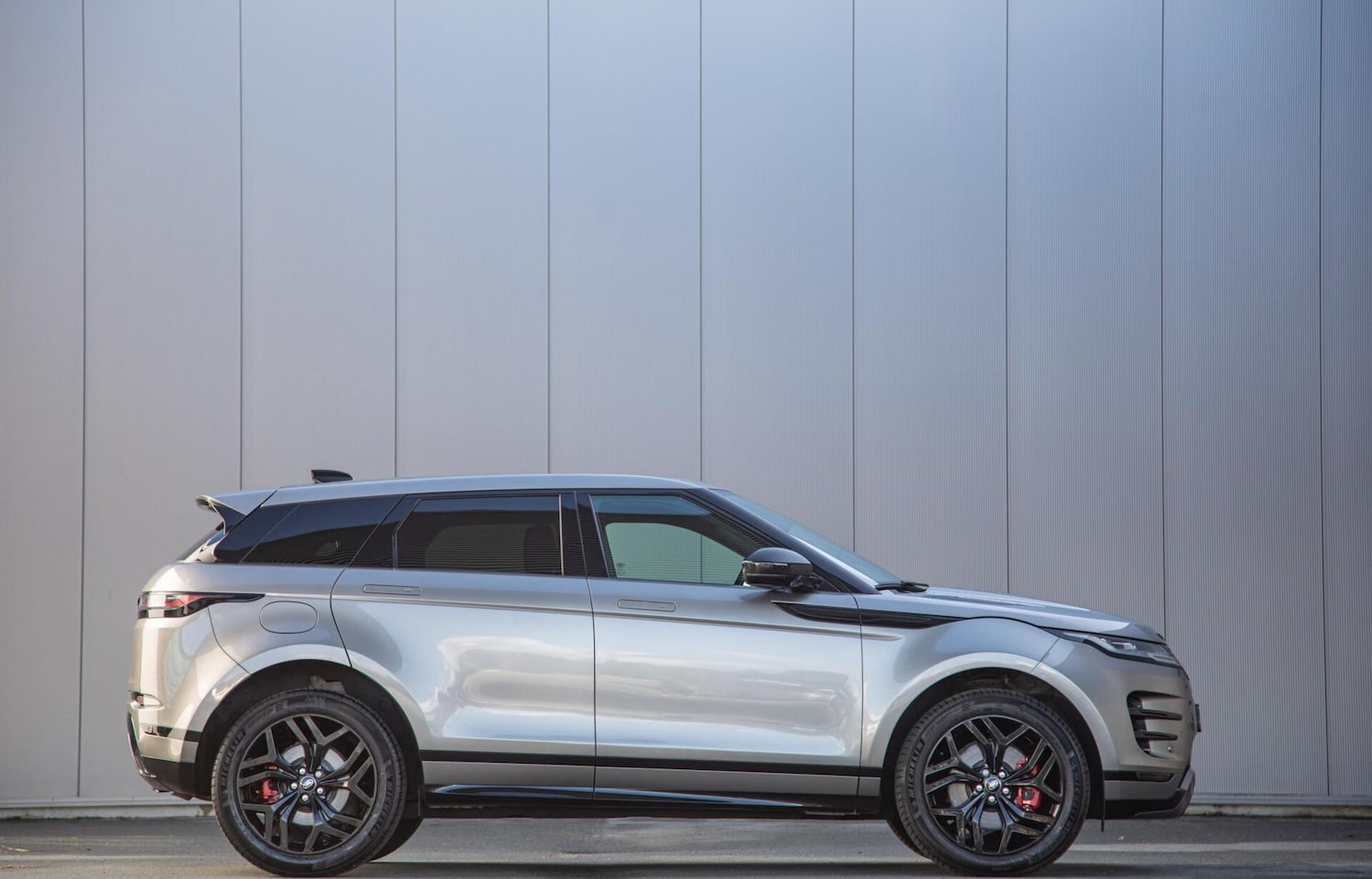 Land Rover Range Rover Evoque - 1.5 P300e AWD Autobiography Dealer onderhouden|Leder|Panorama|Meridian audio - AutoWereld.nl