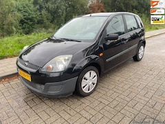 Ford Fiesta - 1.3i Airco|5-deurs|lage km-stand Nap|nieuwe APK