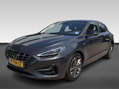 Hyundai i30 Fastback - 1.5 T-GDi MHEV Premium/afneembare trekhaak | Apple Carplay/Android Auto|telefoonintegratie