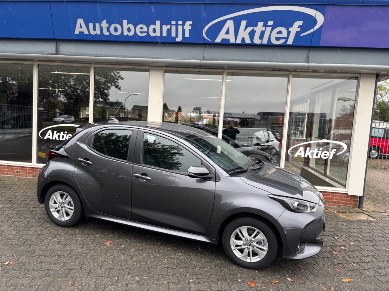 Toyota Yaris - 1.5 Hybrid Active 1.5 Hybrid Active - AutoWereld.nl