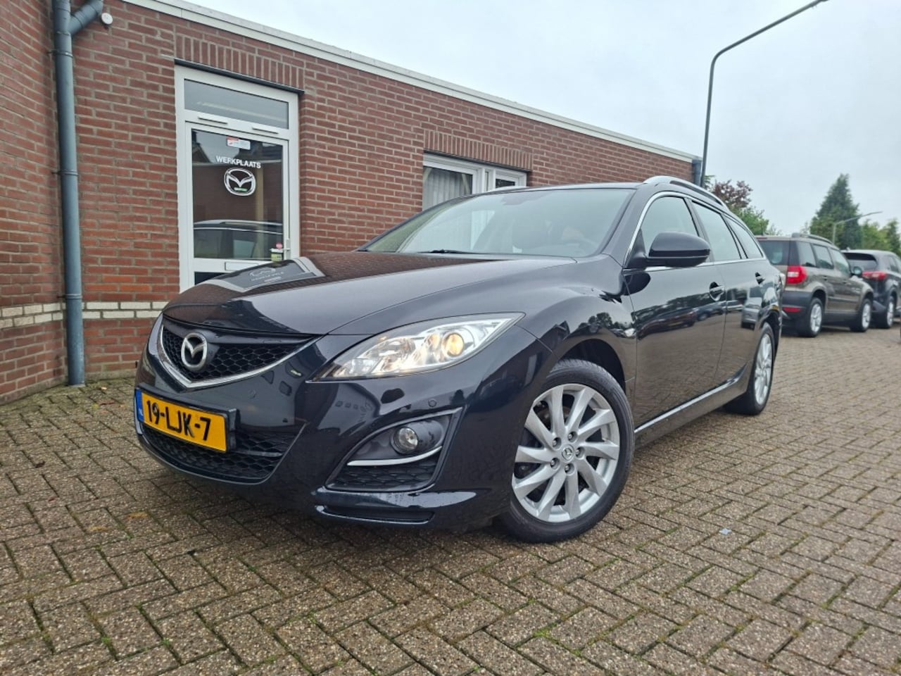Mazda 6 - 2.0 S-VT BNS PLUS stoel verw / parkeer sensoren voor en achter / 17 inch alu - AutoWereld.nl