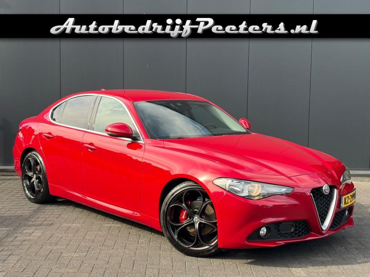 Alfa Romeo Giulia - 2.2 Business 2e Eigenaar Leder Navi Cruise PDC NL-auto - AutoWereld.nl