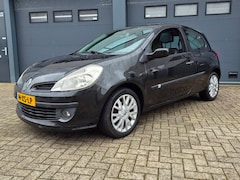 Renault Clio - 1.4-16V Dynamique S met nieuwe apk 2027