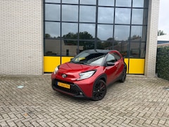 Toyota Aygo X - Premium, Automaat, Full Led, Camera, stoel verwarming en premium geluid UBL