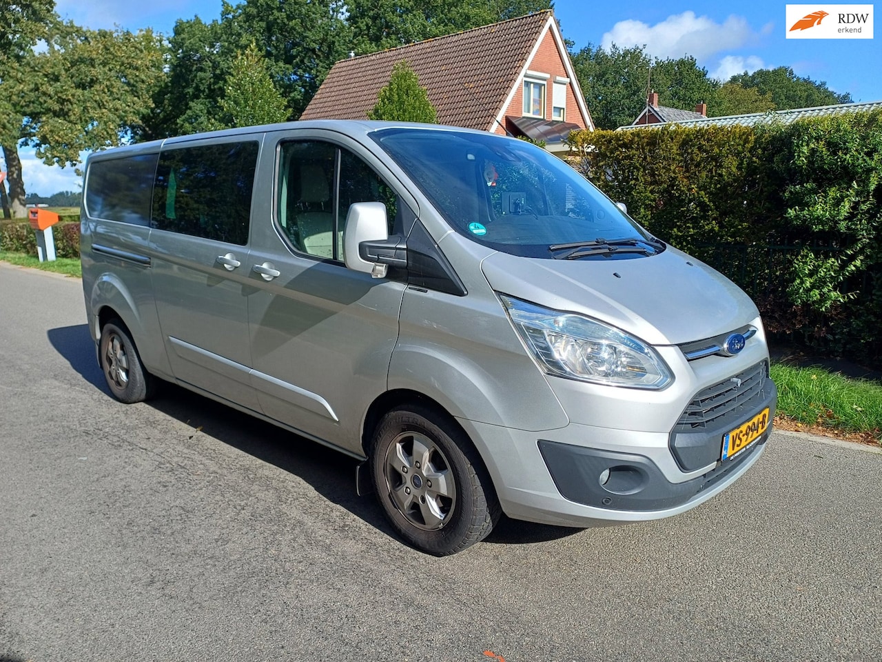 Ford Transit Custom - 290 2.2 TDCI L2H1 Limited DC 290 2.2 TDCI L2H1 Limited DC - AutoWereld.nl