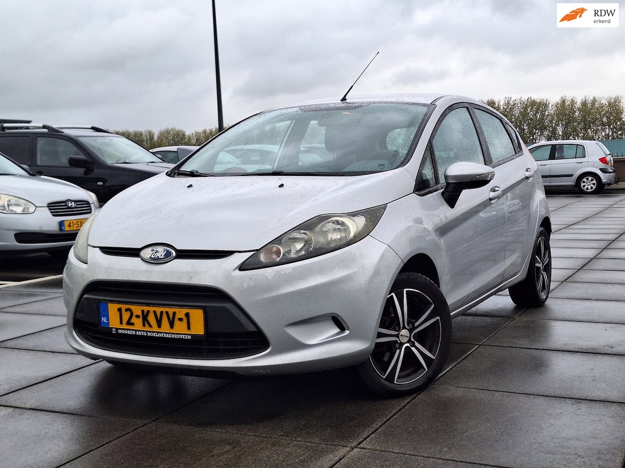 Ford Fiesta - €2250,-1.25 Trend Apk 07/2027 5 Deurs - AutoWereld.nl