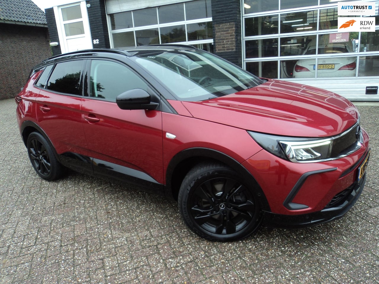 Opel Grandland - 1.6 Turbo Plug-in-Hybrid Ultimate 1.6 Turbo Plug-In Hybrid Ultimate - AutoWereld.nl