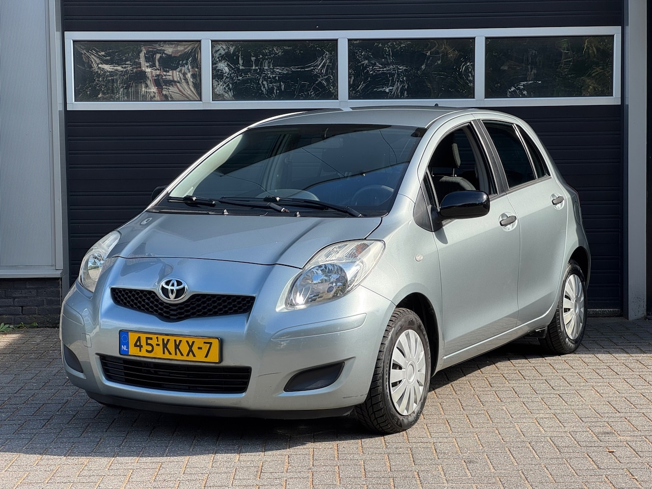 Toyota Yaris - 1.0 VVTi Acces 1.0 VVTi Acces - AutoWereld.nl