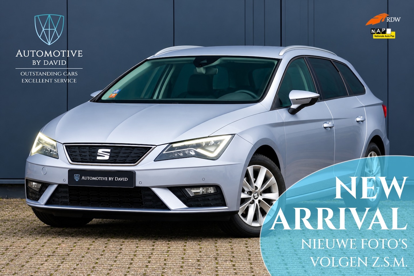 SEAT Leon ST - 1.0 TSI 116 pk STYLE BUSINESS INTENSE / NL AUTO / LEDER ALCANTARA / NAVIGATIE / APPLE CARP - AutoWereld.nl