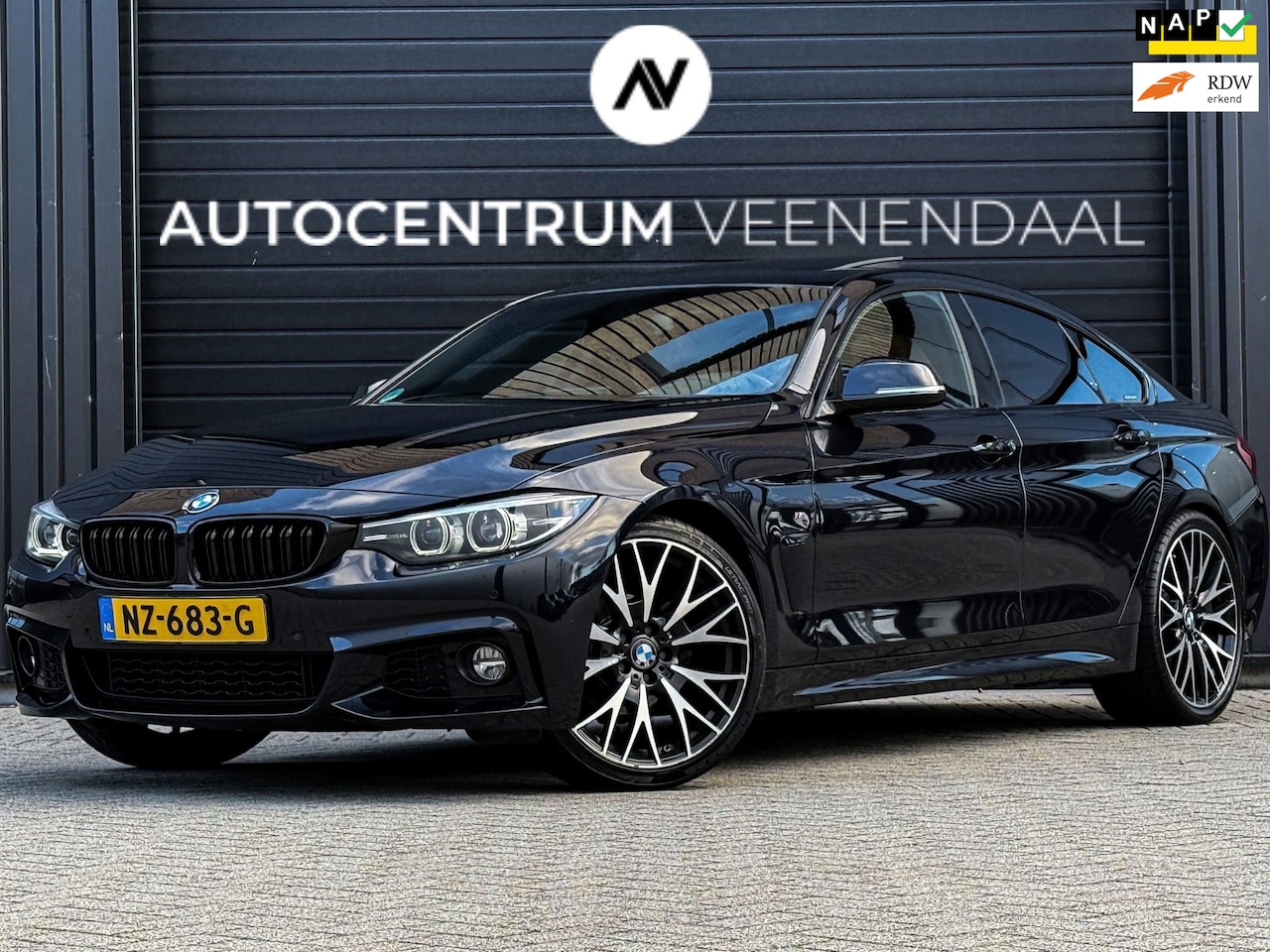 BMW 4-serie Gran Coupé - 420i High Executive 3X M-Sport SCHUIFDAK/NAP/LEDER/CARPLAY - AutoWereld.nl