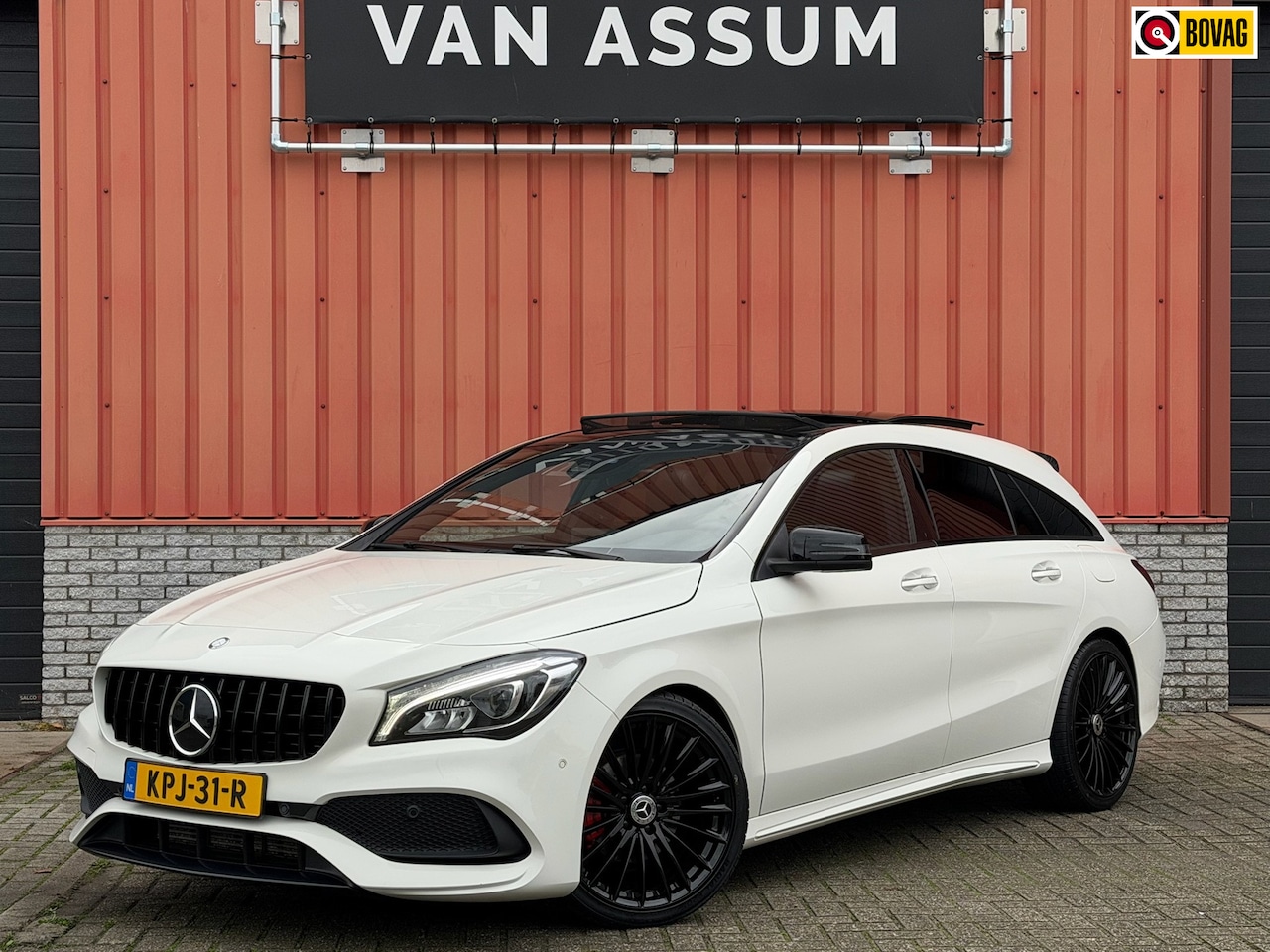 Mercedes-Benz CLA-klasse Shooting Brake - 200 Pano H/K Carplay - AutoWereld.nl