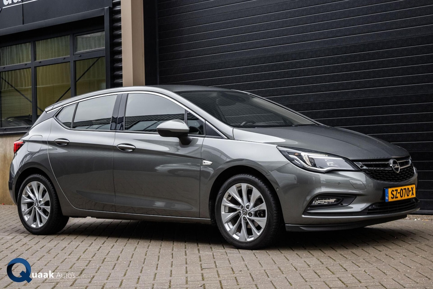 Opel Astra - 1.4 Innovation | CARPLAY | CAMERA | AFN. TREKHAAK - AutoWereld.nl
