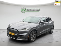 Ford Mustang Mach-E - Extended RWD 98 kWh | SOH 94% | 360 Camera | Stoel- en stuurverwarming | CarPlay | Cruise