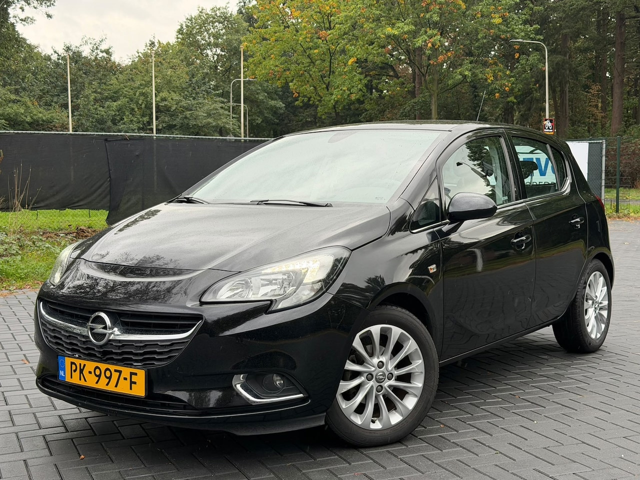Opel Corsa - 1.4 Innovation/Clima/Cruise/Navi/PDC/LMV/Carplay/NAP - AutoWereld.nl