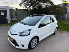 Toyota Aygo - 1.0 VVT-i Comfort Bj 2012 | Airco| APK | NAP