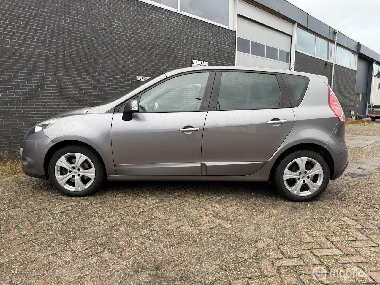 Renault Scénic - 1.4 TCe Expression 1.4 TCE Expression - AutoWereld.nl