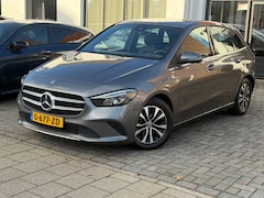 Mercedes-Benz B-klasse - 180 Business Solution, Stoelverwarming, Apple Carplay/Android, Navigatie, Achteruitrij cam