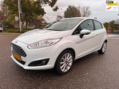 Ford Fiesta - 1.0 EcoBoost Titanium 100 PK / distributie.vervangen / koppeling.vervang / airco / navi /
