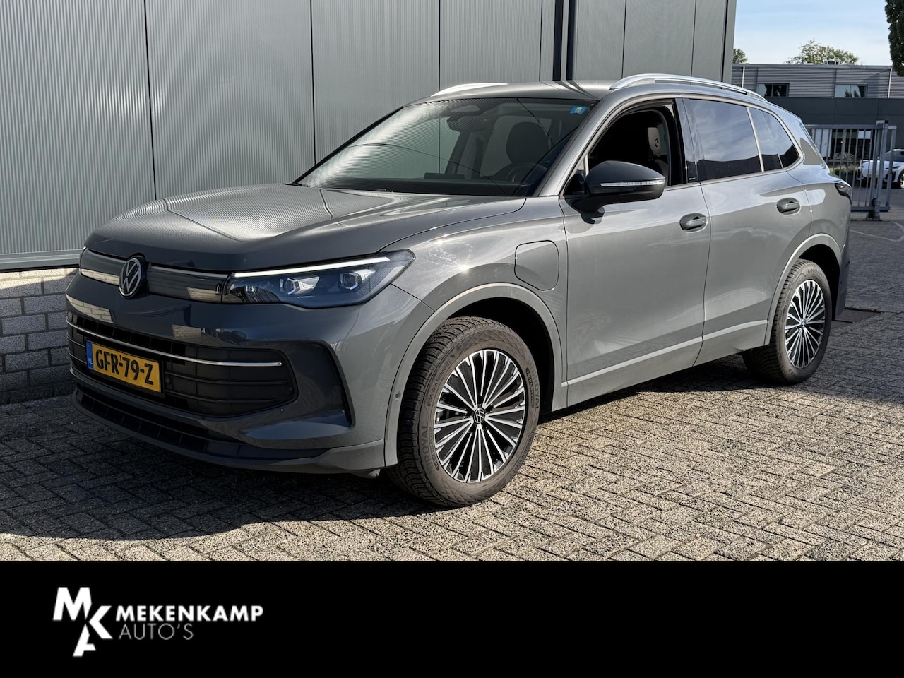 Volkswagen Tiguan - 1.5 eHybrid Life Edition PHEV 18"/SOH 97%/Trekhaak/Stoel + stuurverwarming/Matrix LED/Came - AutoWereld.nl